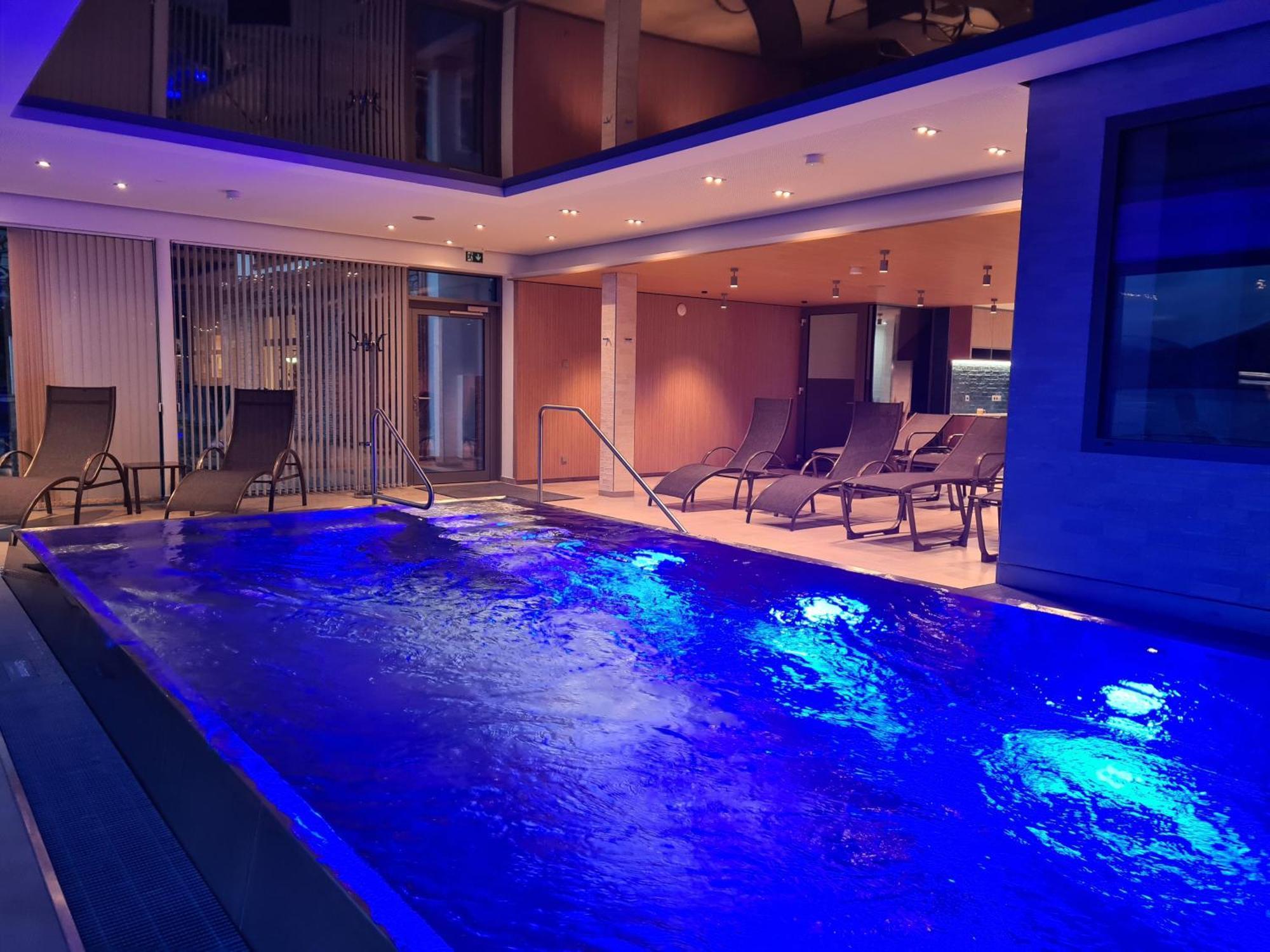 Seegasthof Hois'N Wirt - Hotel Mit Wellnessbereich Gmunden Exterior photo